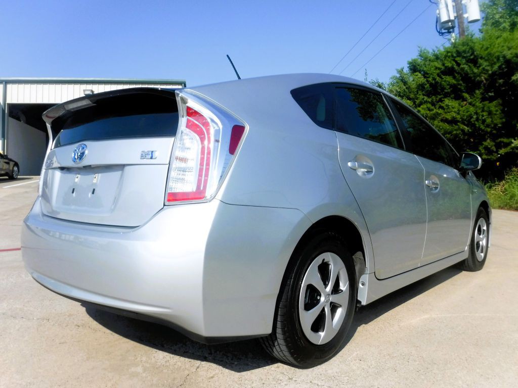 2012 Toyota Prius Image 6