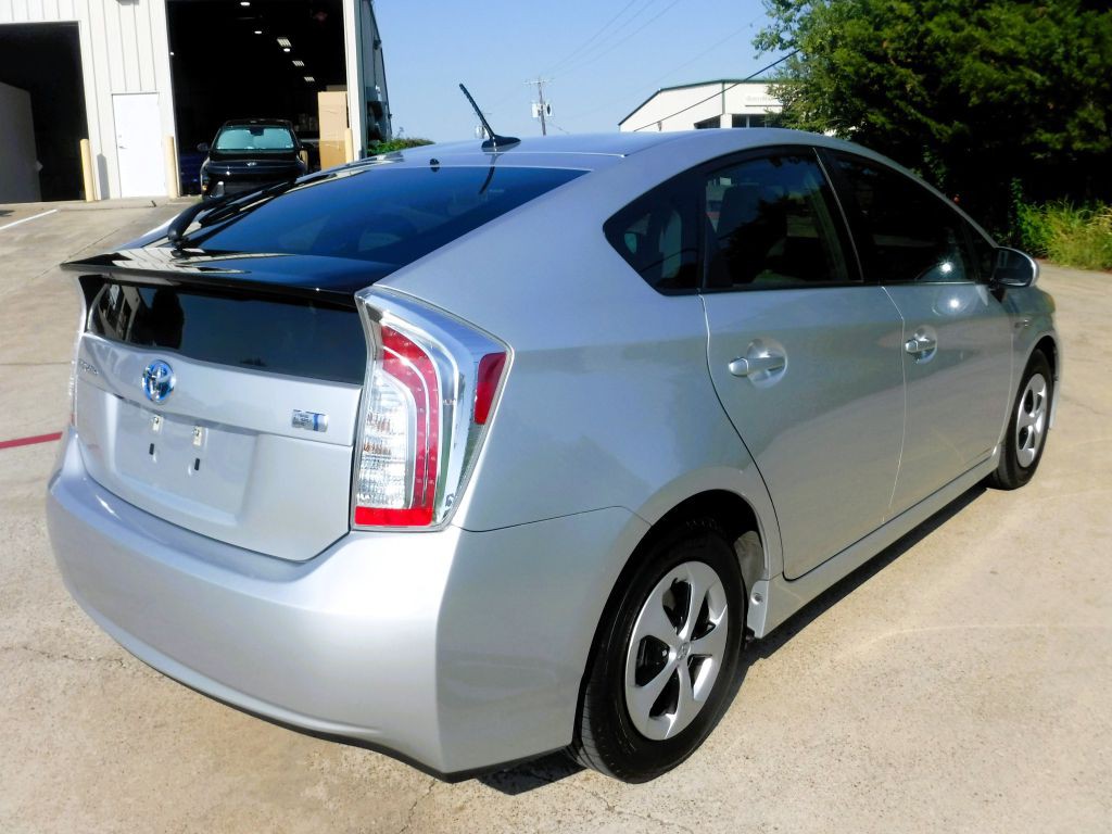 2012 Toyota Prius Image 7