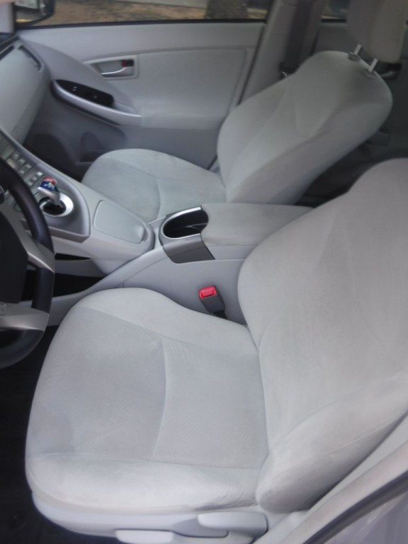 2012 Toyota Prius Image 23