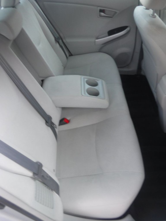 2012 Toyota Prius Image 30