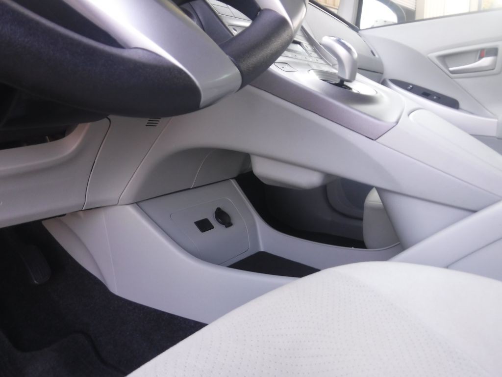 2012 Toyota Prius Image 41