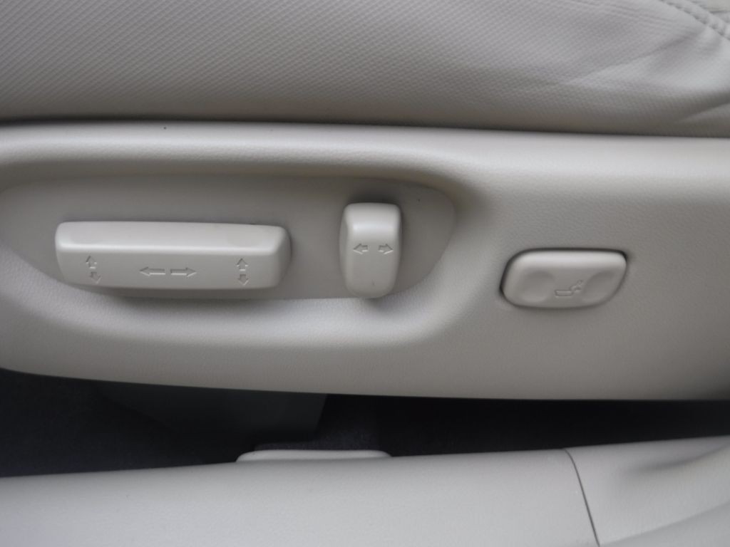 2010 Honda CR-V Image 40