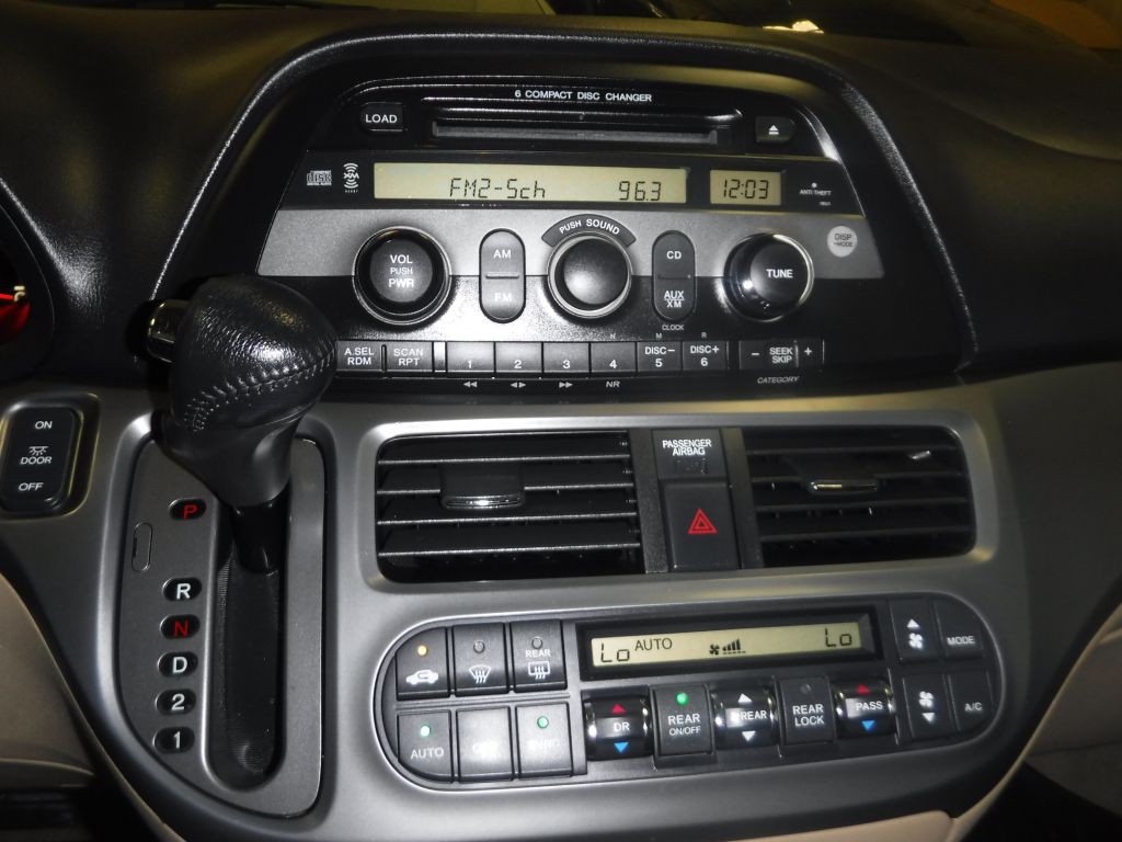 2007 Honda Odyssey Image 38