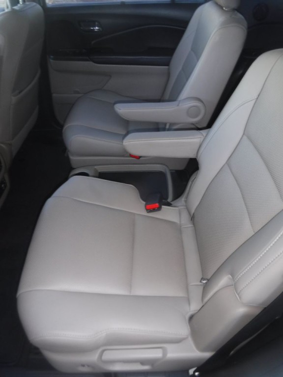 2019 Honda Pilot Image 32
