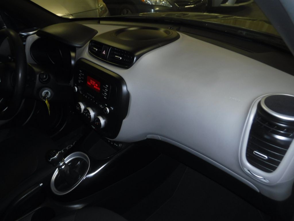 2014 Kia Soul Image 29