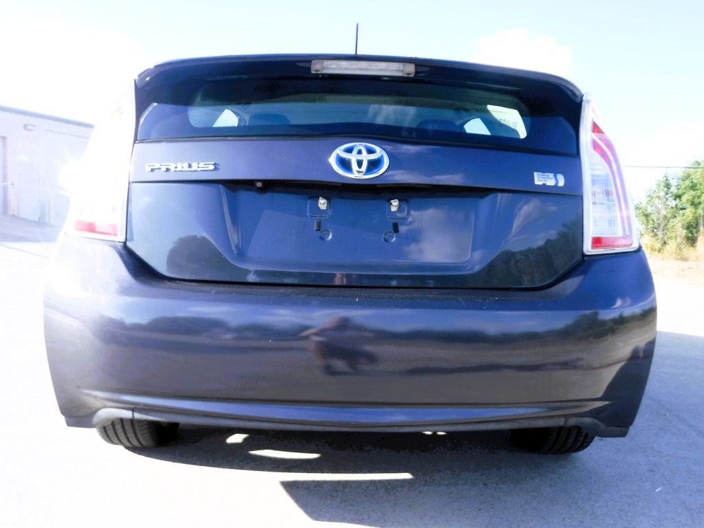 2012 Toyota Prius Image 17