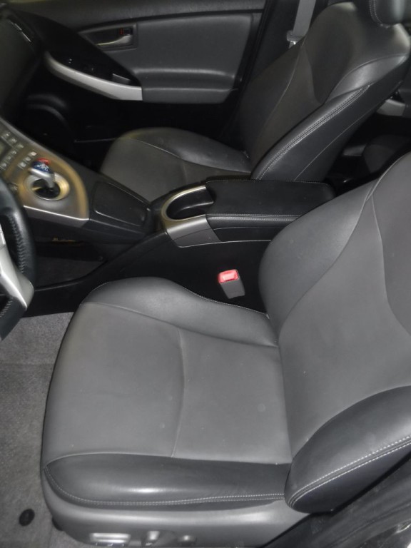 2012 Toyota Prius Image 21