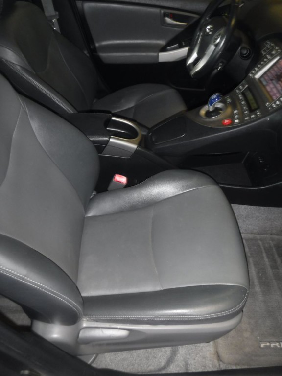 2012 Toyota Prius Image 22
