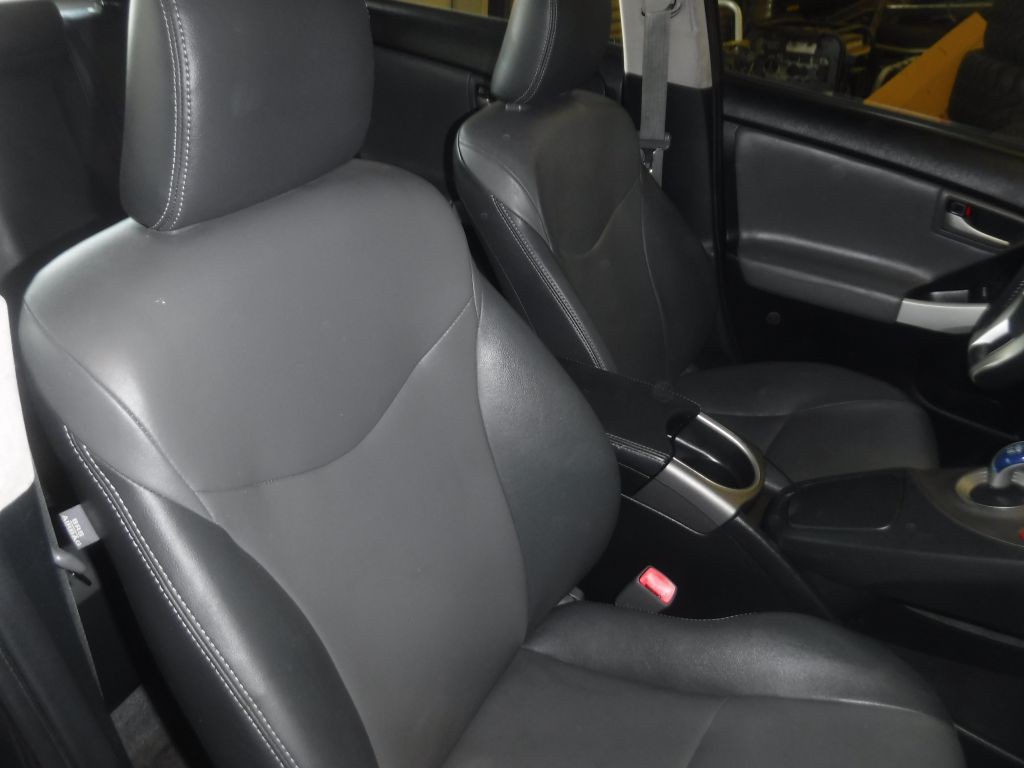2012 Toyota Prius Image 24