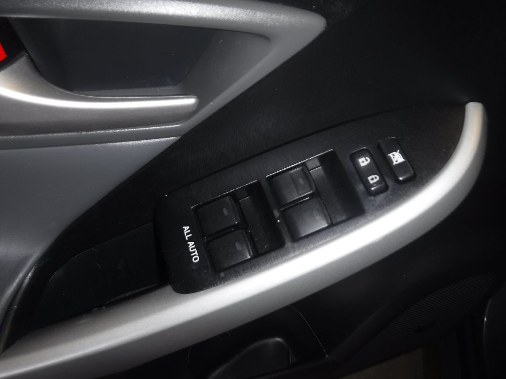 2012 Toyota Prius Image 45
