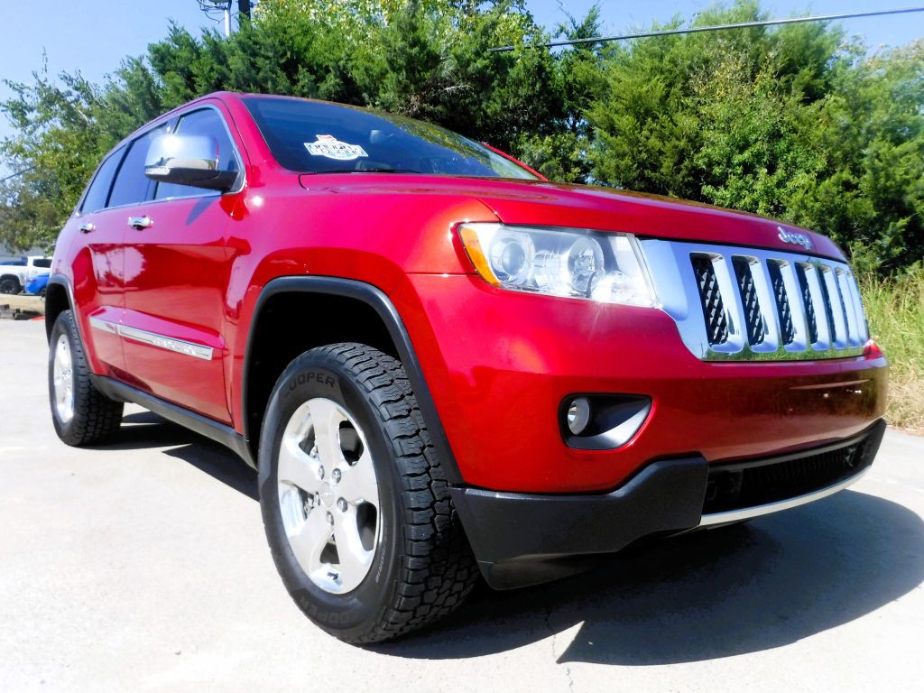 2011 Jeep Grand Cherokee Image 3