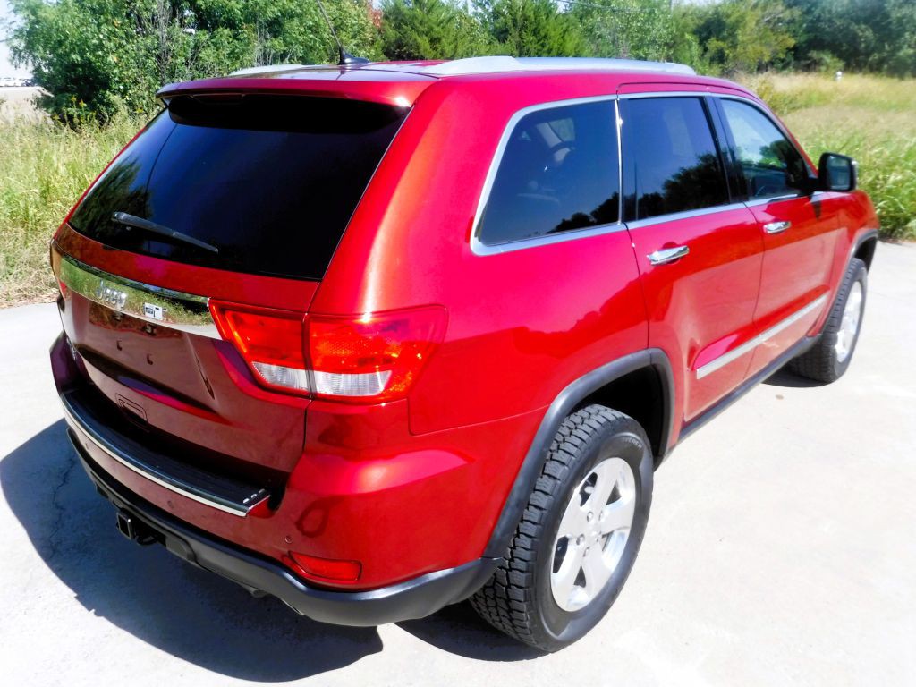 2011 Jeep Grand Cherokee Image 4