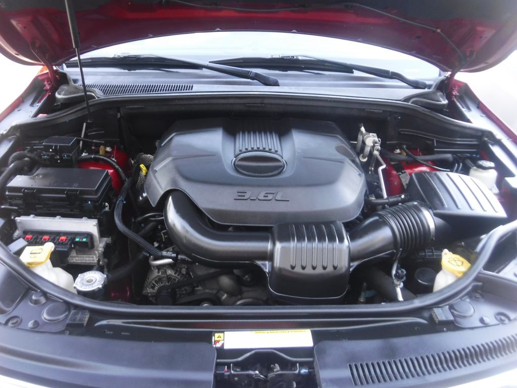 2011 Jeep Grand Cherokee Image 21