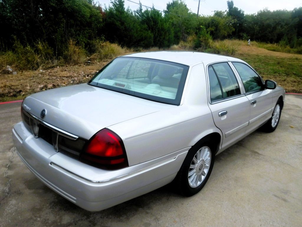 2008 Mercury Grand Marquis Image 6