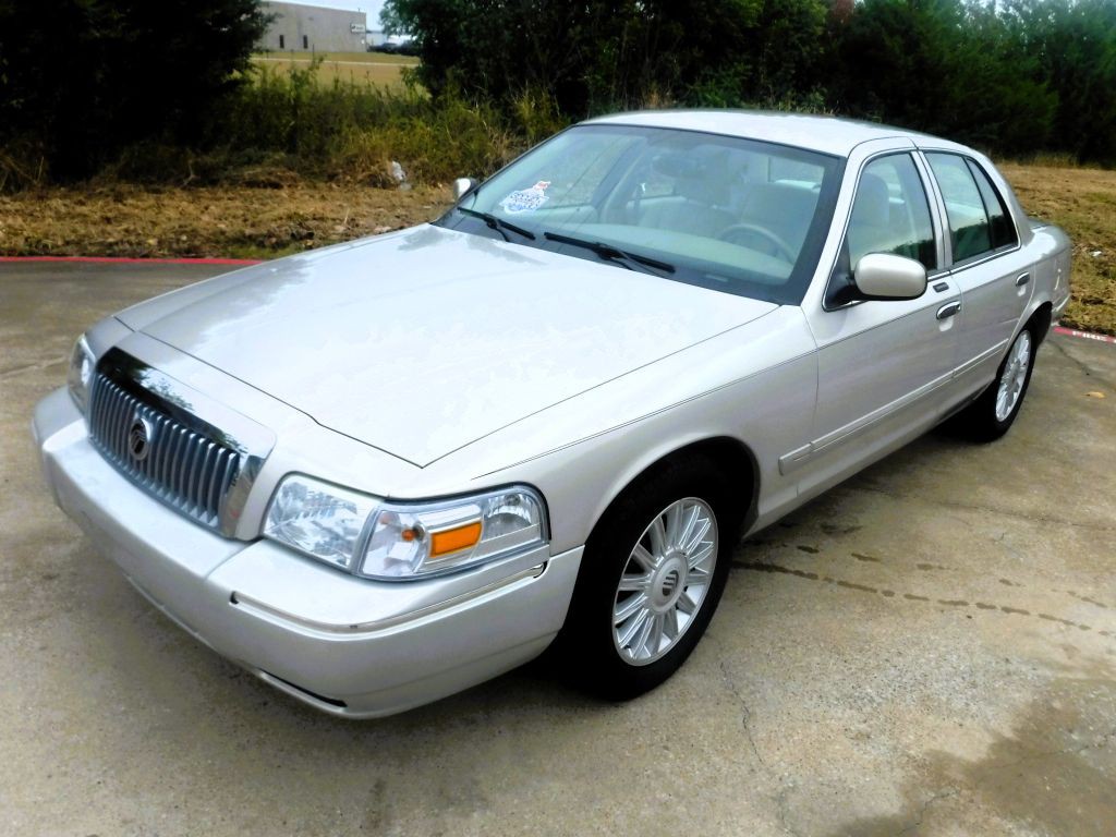 2008 Mercury Grand Marquis Image 8