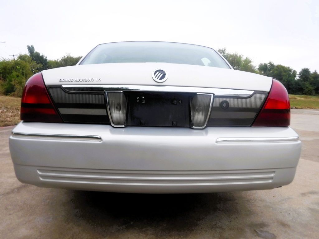 2008 Mercury Grand Marquis Image 17