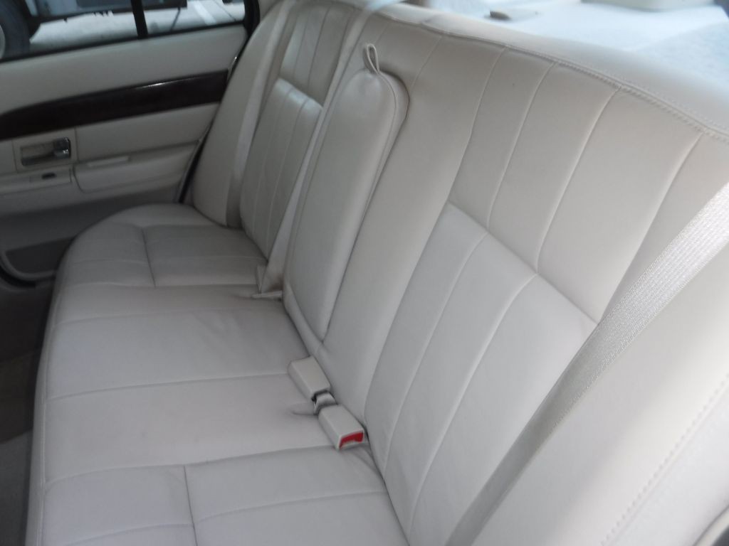 2008 Mercury Grand Marquis Image 32