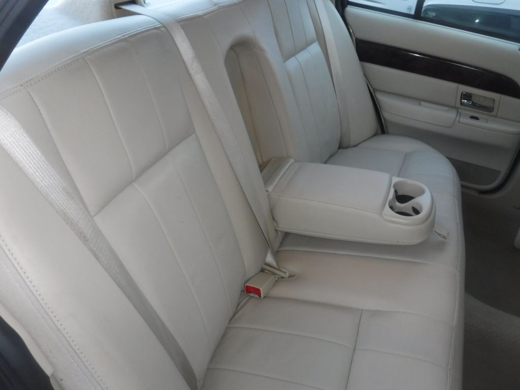 2008 Mercury Grand Marquis Image 33