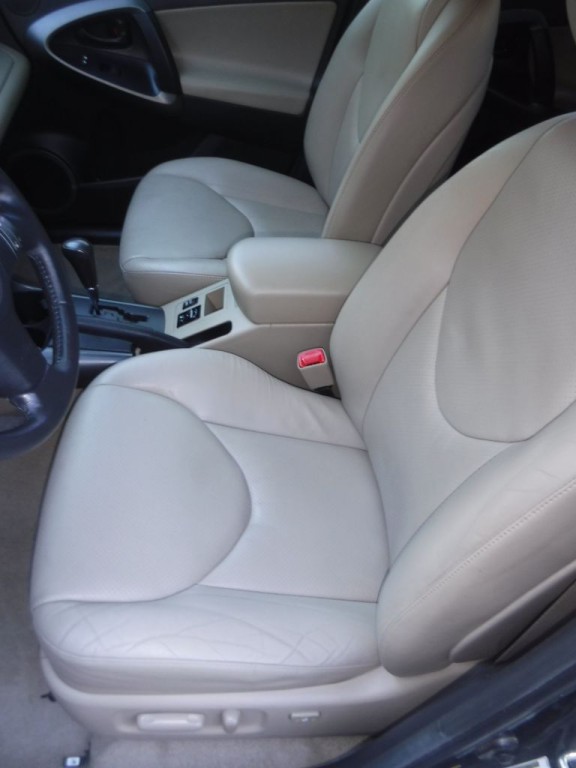 2012 Toyota Rav4 Image 24