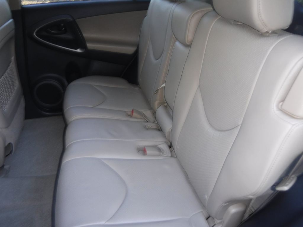 2012 Toyota Rav4 Image 32