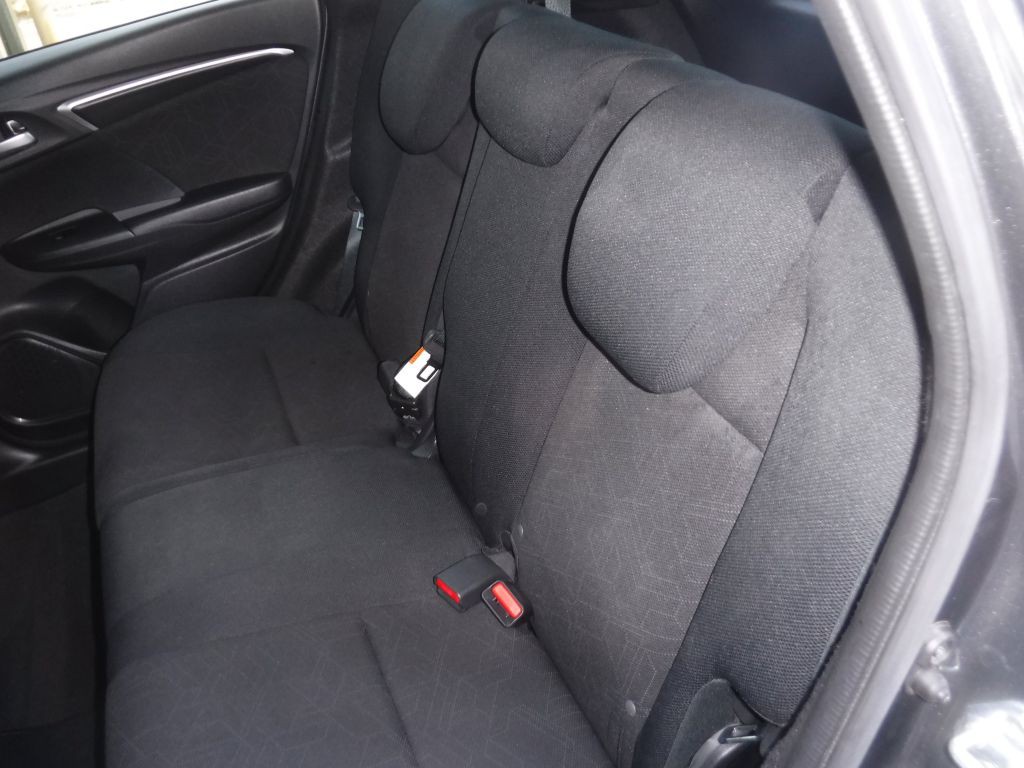 2016 Honda Fit Image 33