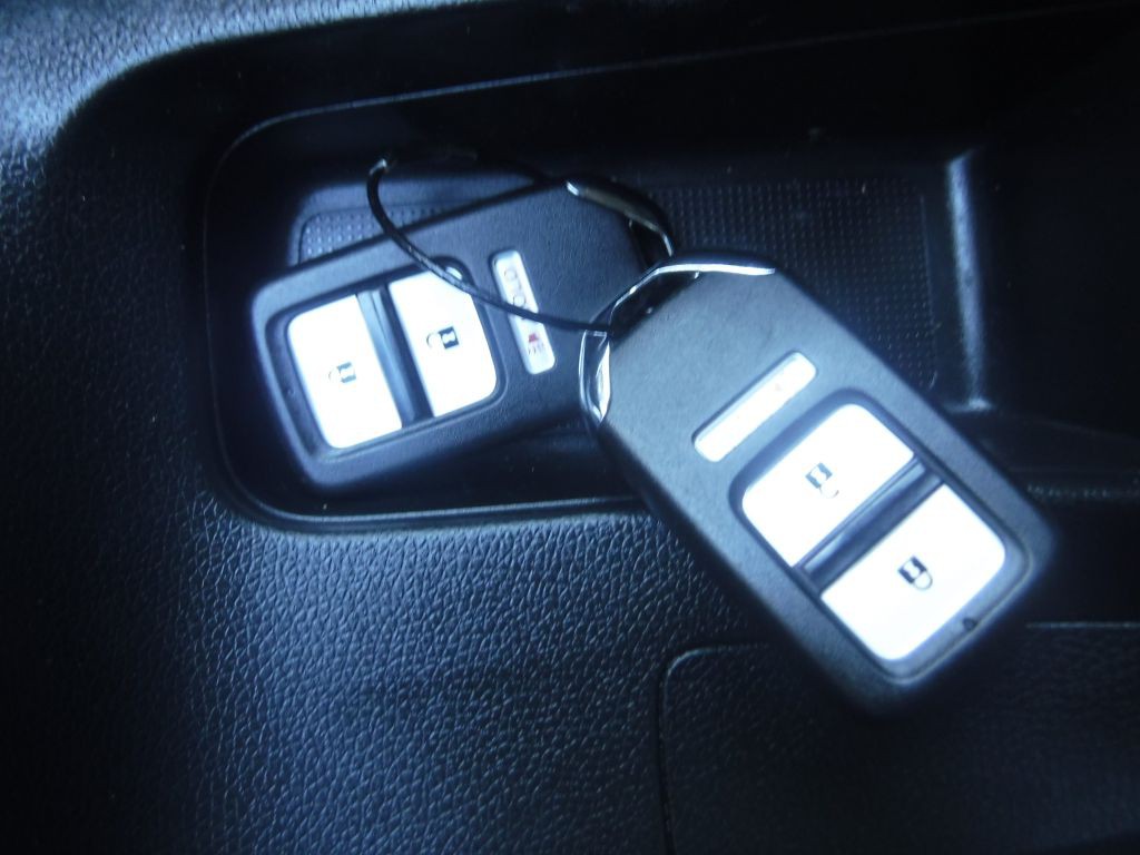 2016 Honda Fit Image 44