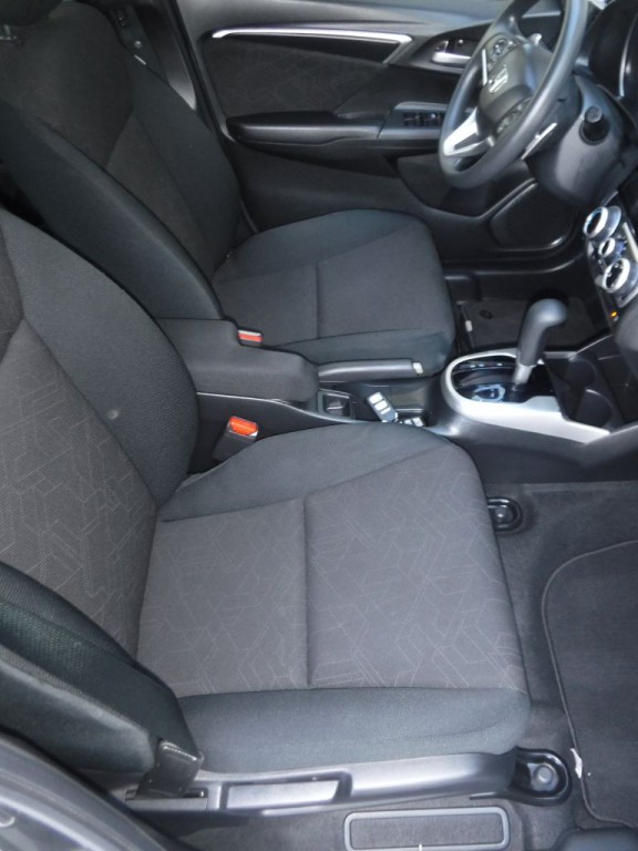 2016 Honda Fit Image 24