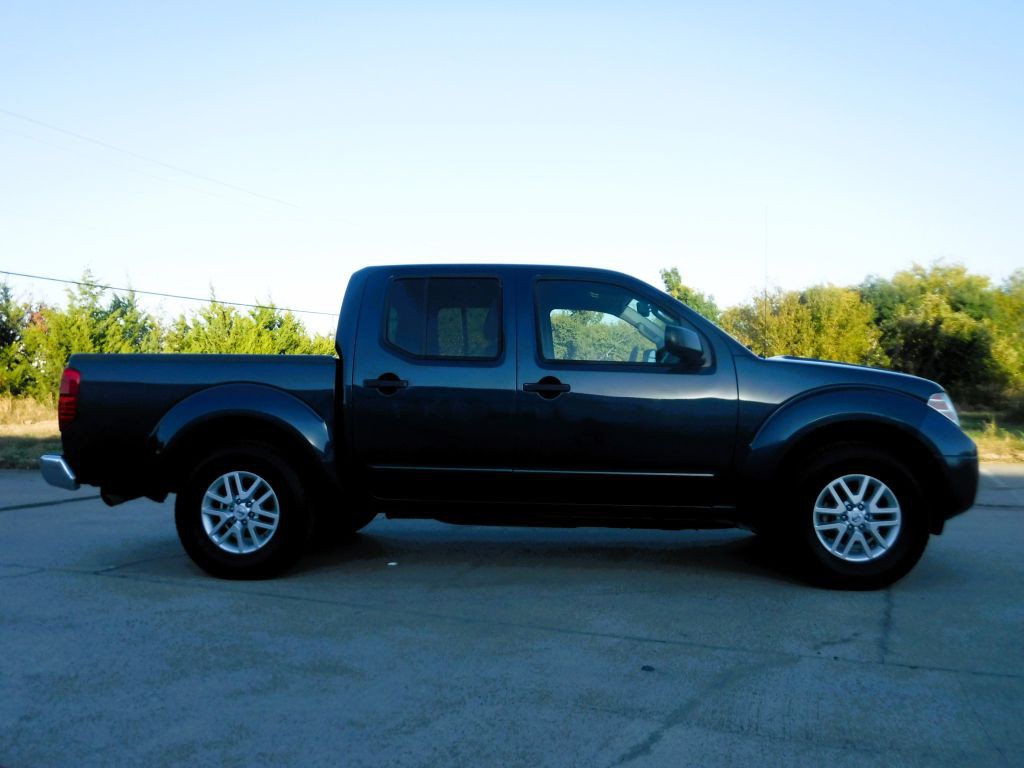 2016 Nissan Frontier Image 5