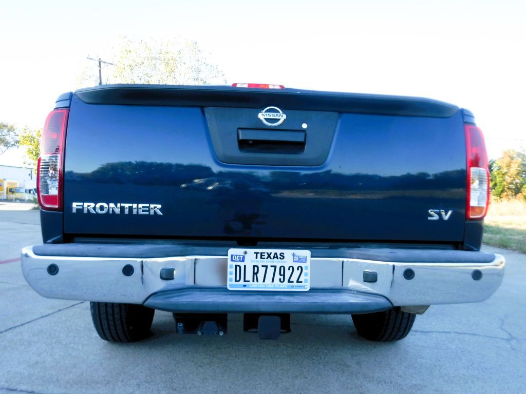 2016 Nissan Frontier Image 17