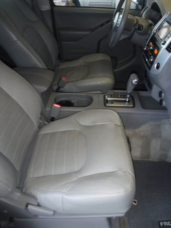 2016 Nissan Frontier Image 28