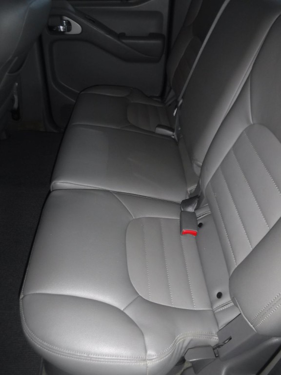 2016 Nissan Frontier Image 33