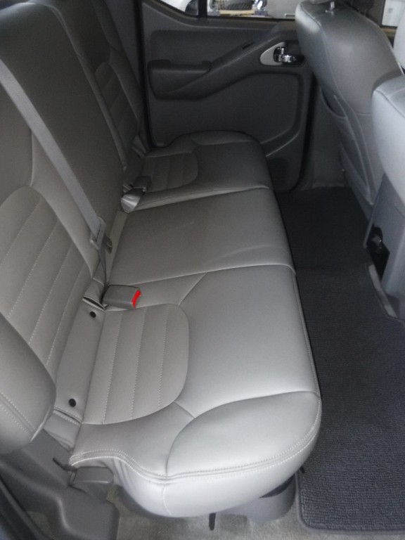 2016 Nissan Frontier Image 34