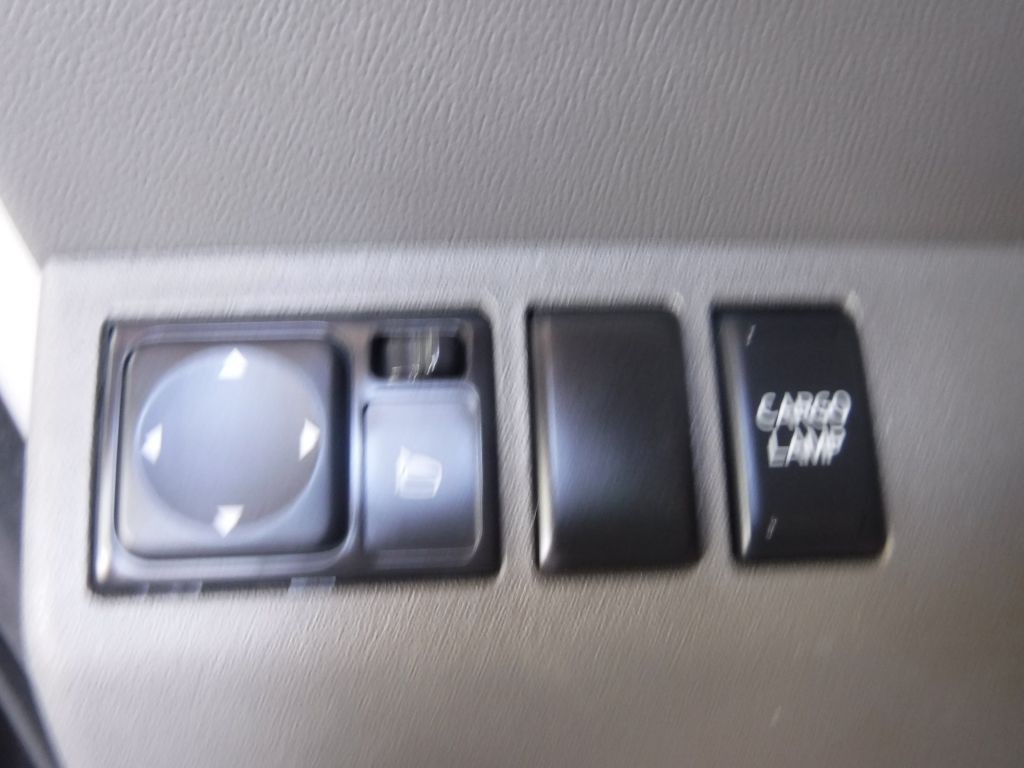 2016 Nissan Frontier Image 42