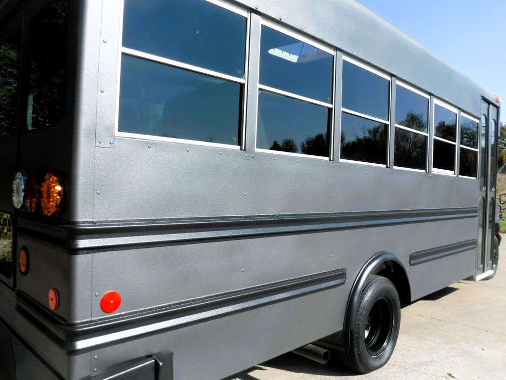 2003 Ford Econoline Image 17