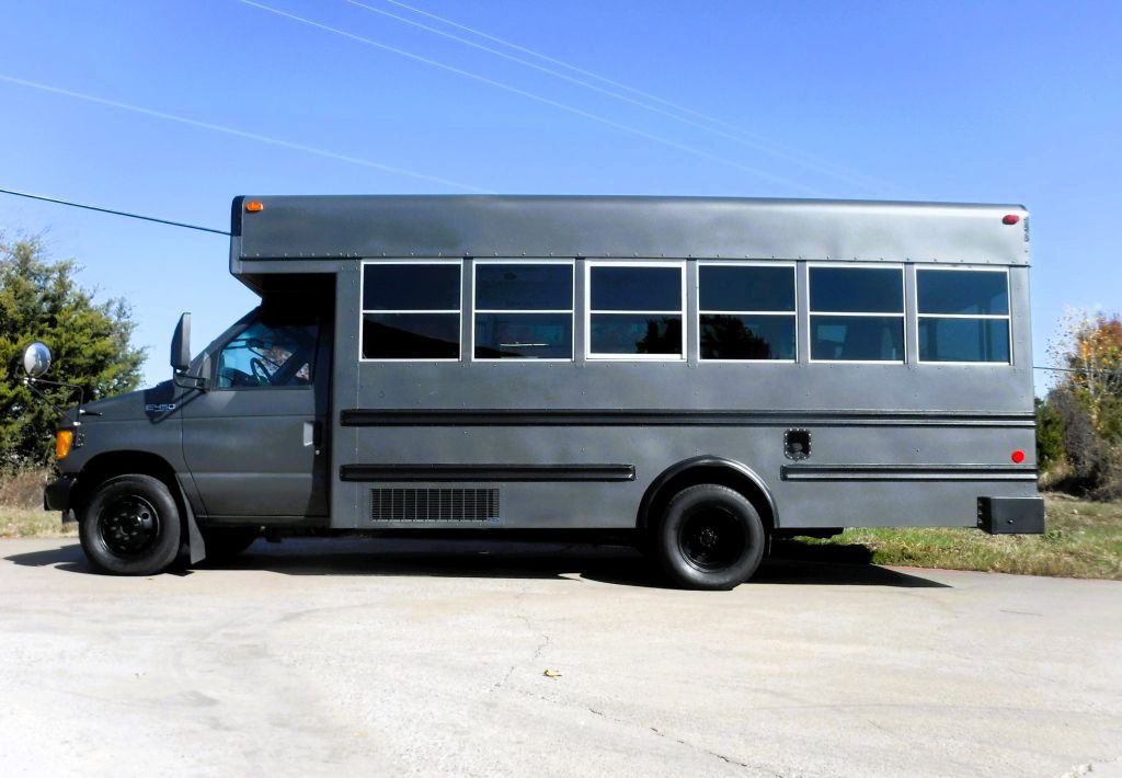 2003 Ford Econoline Image 12