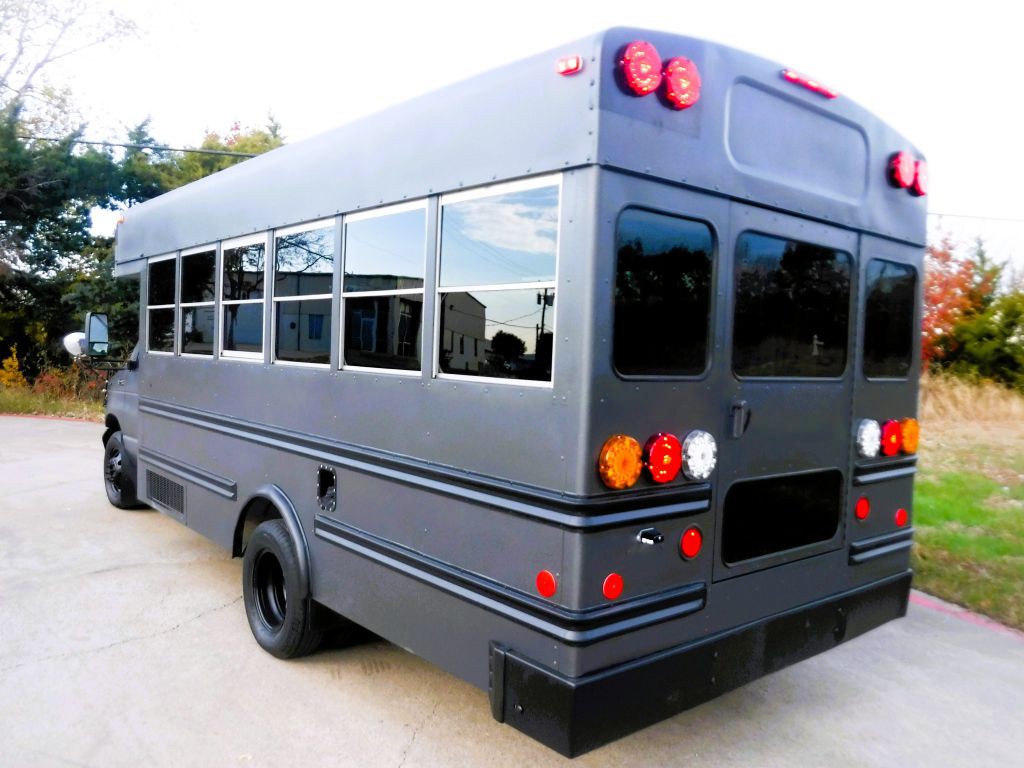 2003 Ford Econoline Image 16