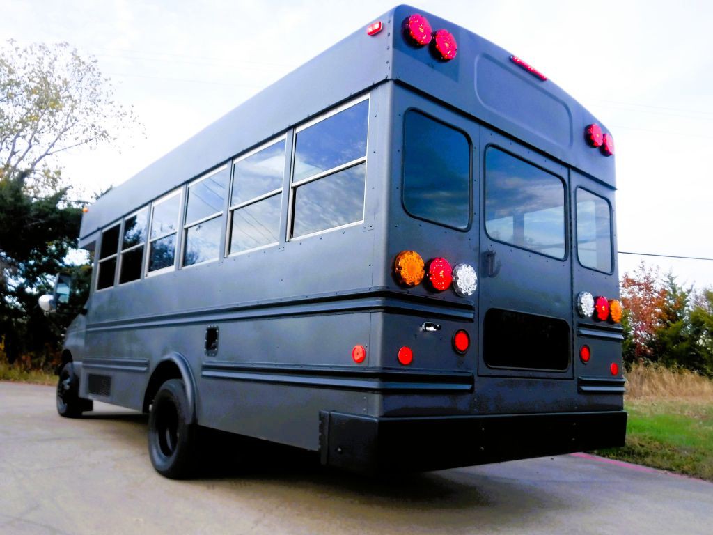 2003 Ford Econoline Image 17