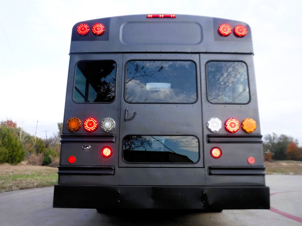 2003 Ford Econoline Image 22