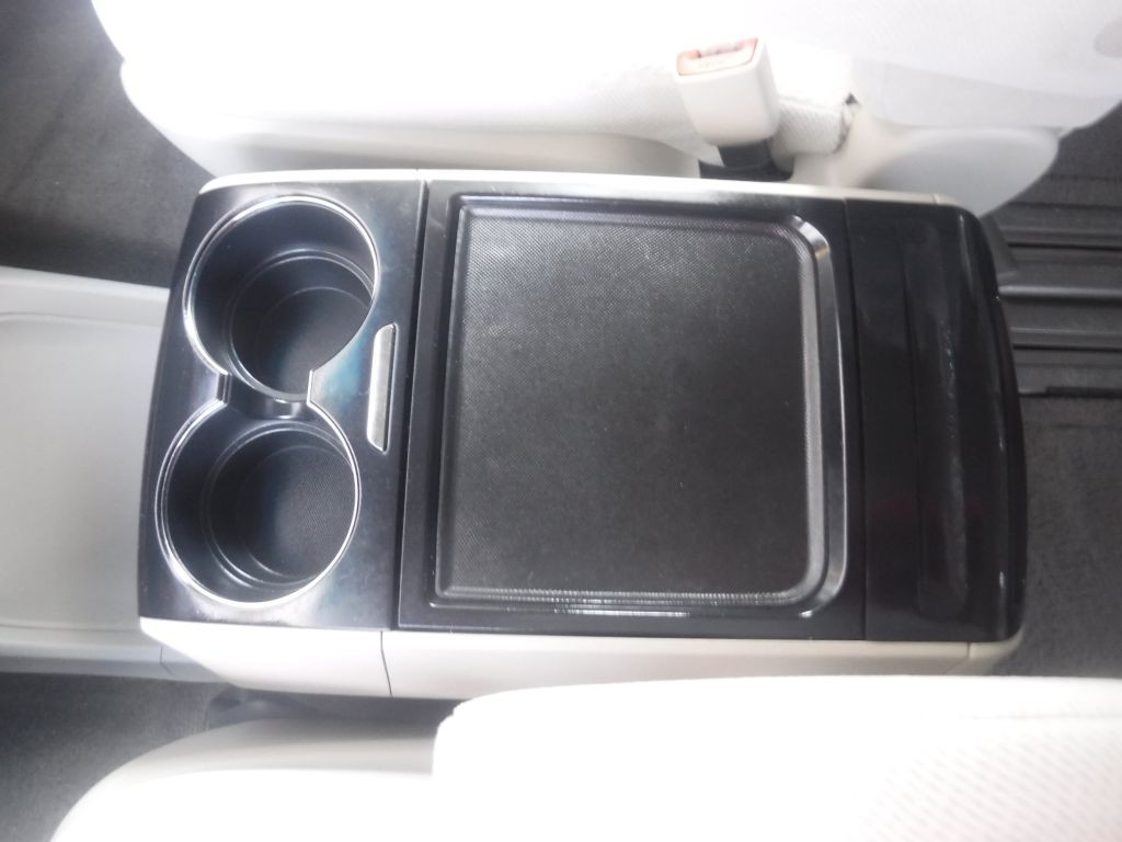 2012 Toyota Sienna Image 39