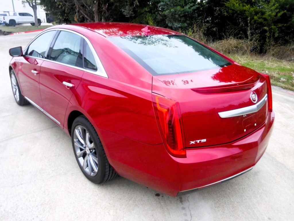 2013 Cadillac XTS Image 12