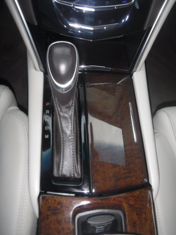 2013 Cadillac XTS Image 41