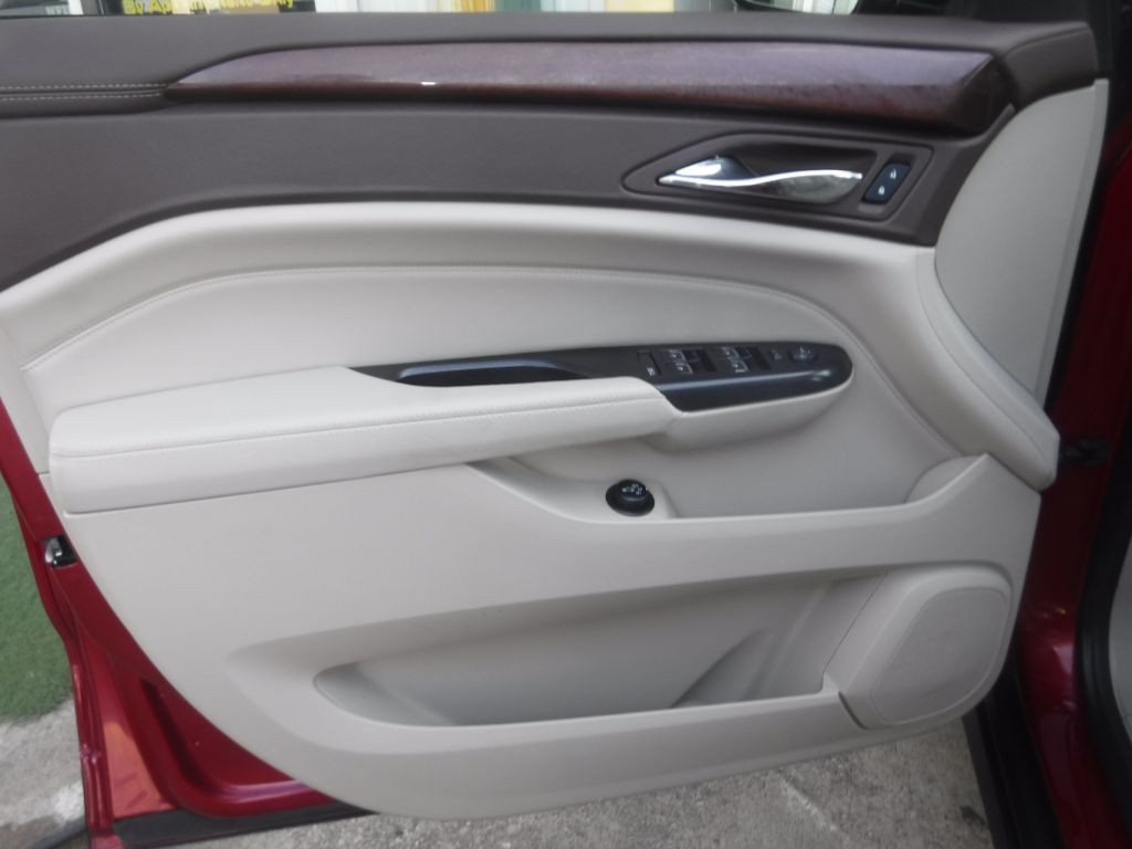 2015 Cadillac SRX Image 46