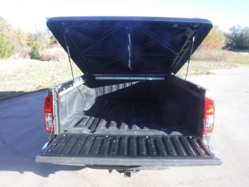 2009 Nissan Frontier Image 18