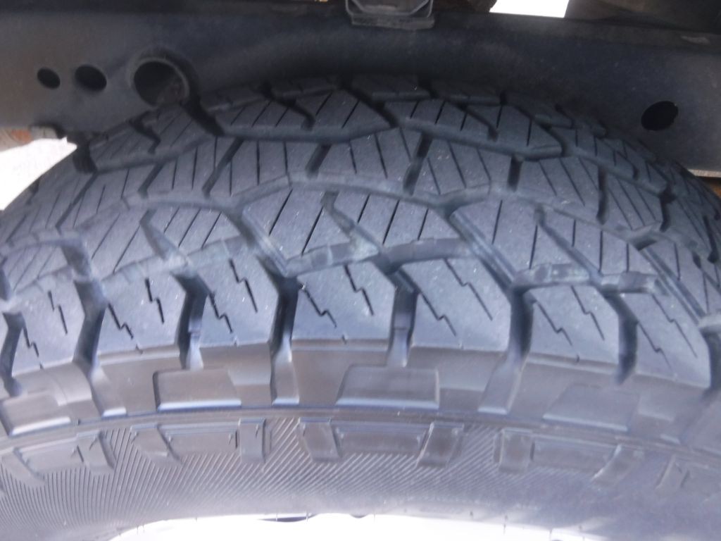 2009 Nissan Frontier Image 22