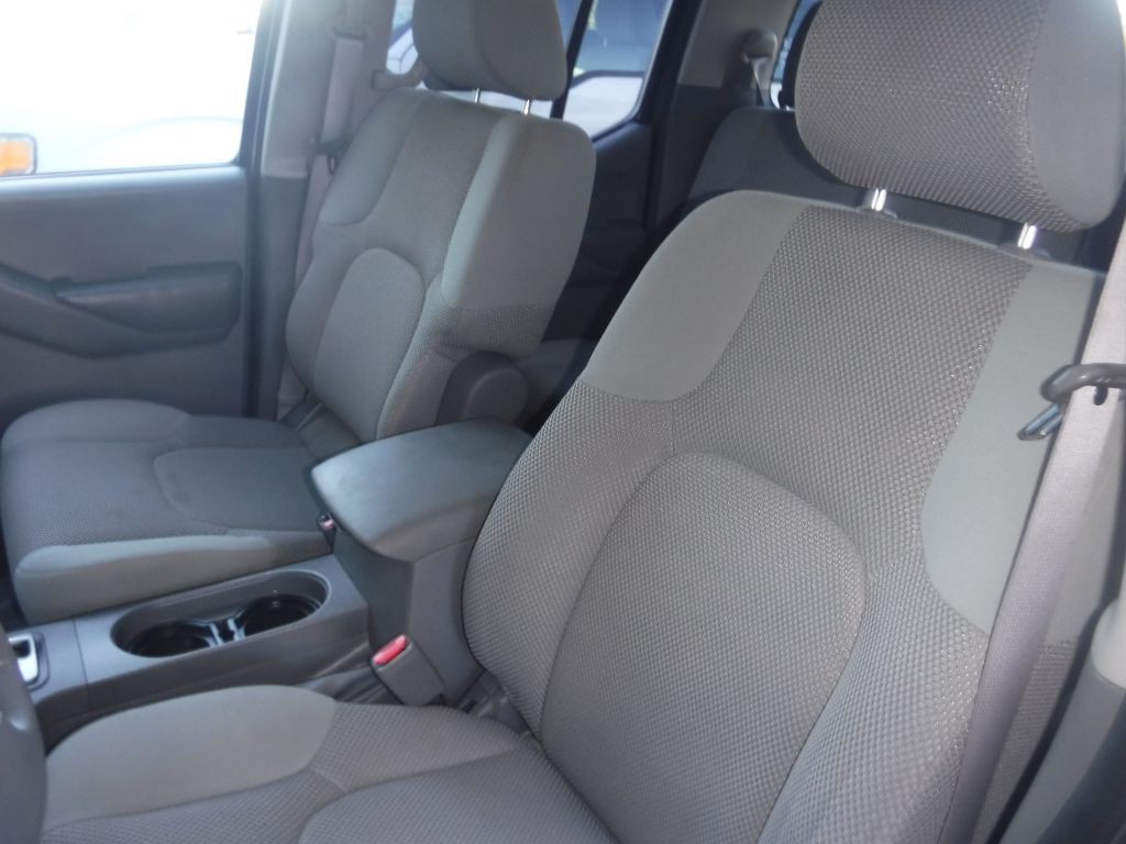 2009 Nissan Frontier Image 29