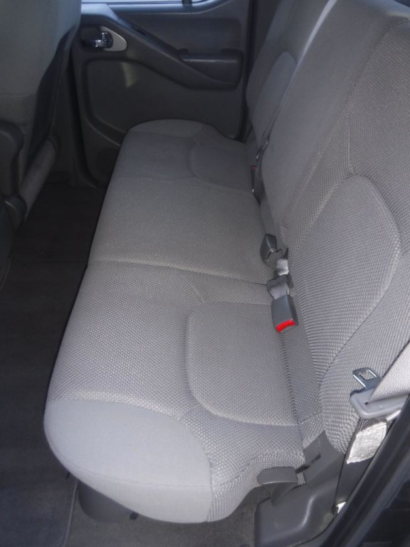 2009 Nissan Frontier Image 33