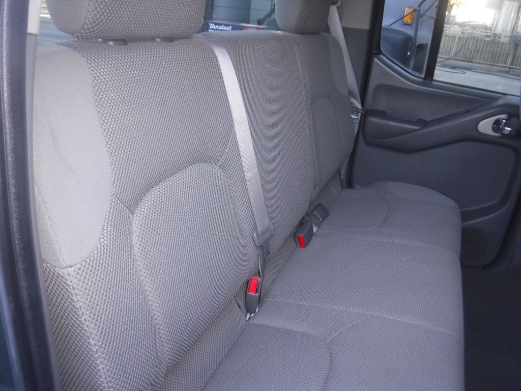 2009 Nissan Frontier Image 36