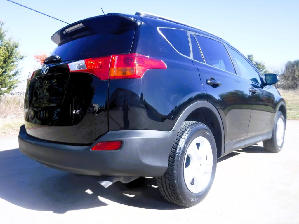 2015 Toyota Rav4 Image 7