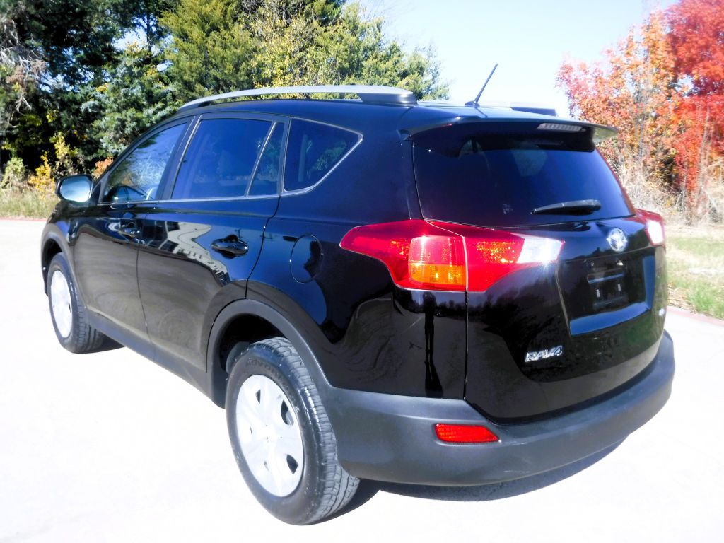 2015 Toyota Rav4 Image 12