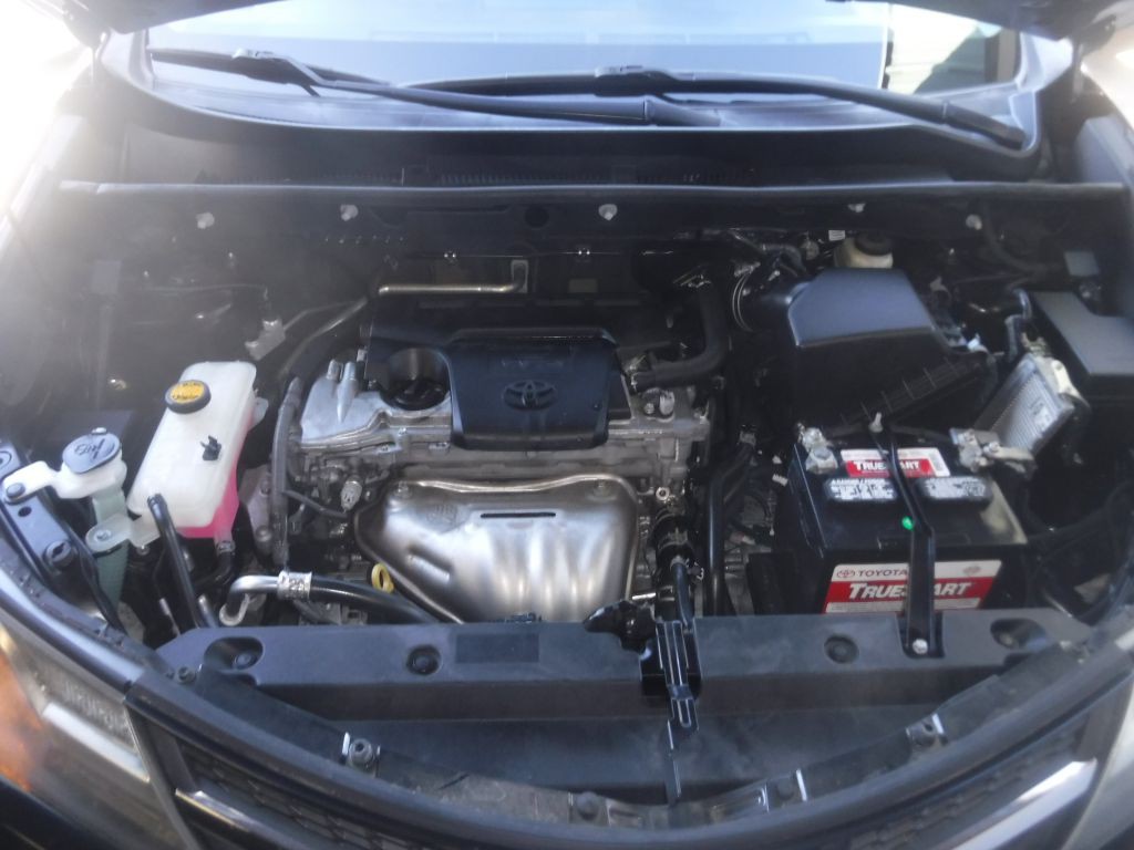 2015 Toyota Rav4 Image 18